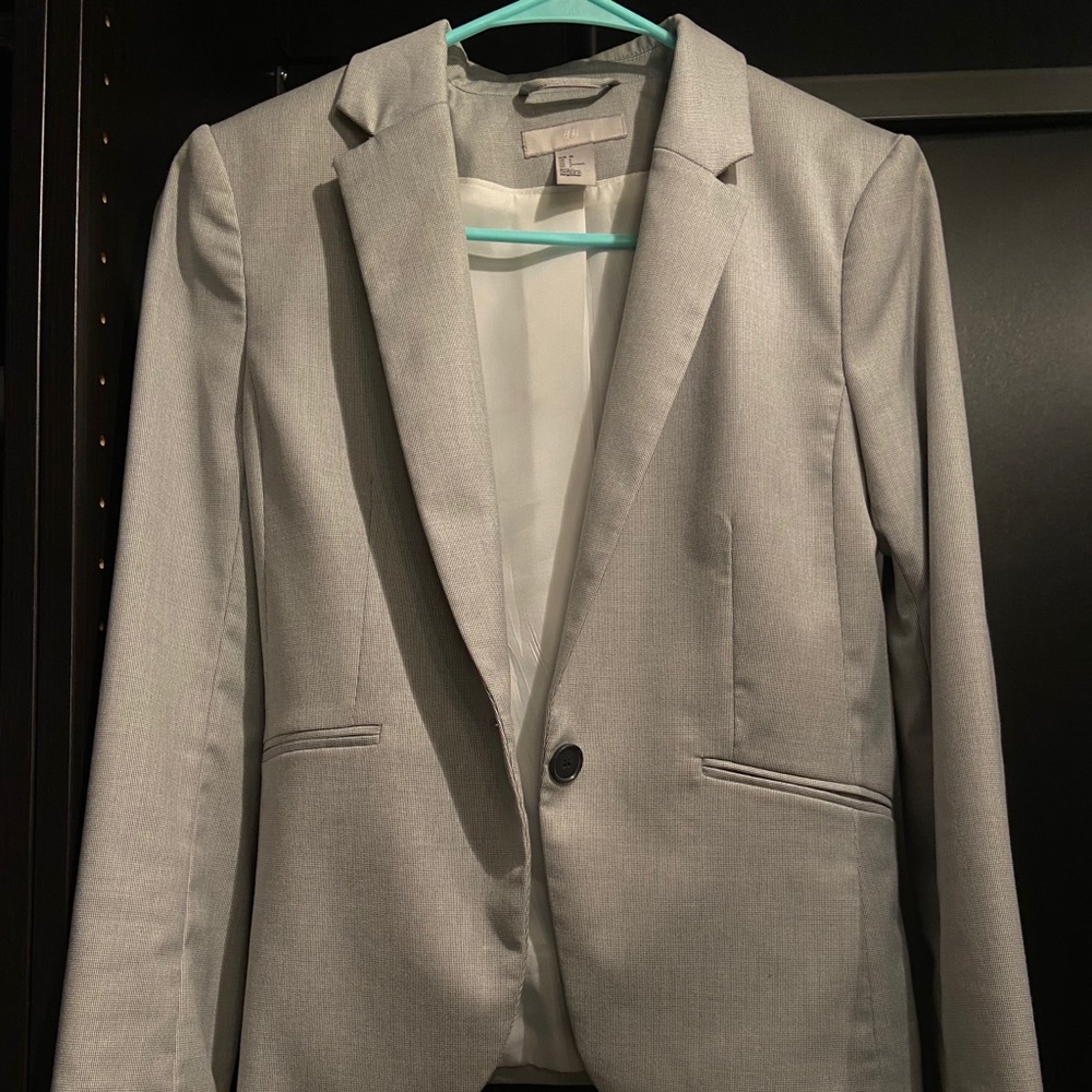 Gray blazer